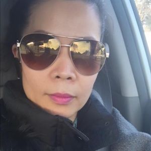 Meet your Posher, Truc